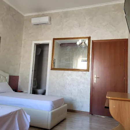 Captin Oda ve Kahvaltı Roma