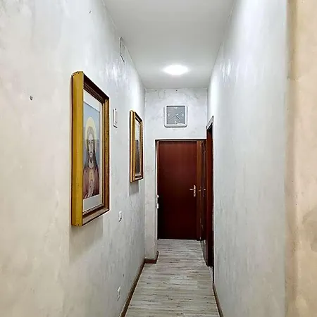 Oda ve Kahvaltı Captin